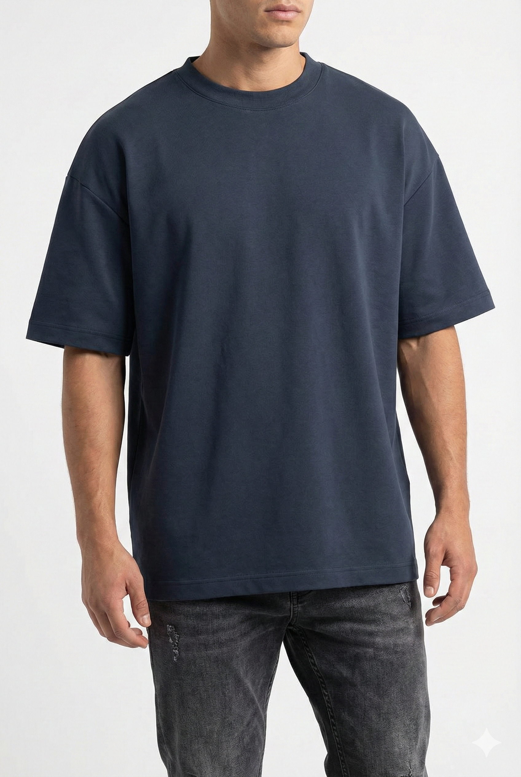 Camiseta tipo sudadera de 300g en algodón orgánico color natural con partículas de fibra visibles.